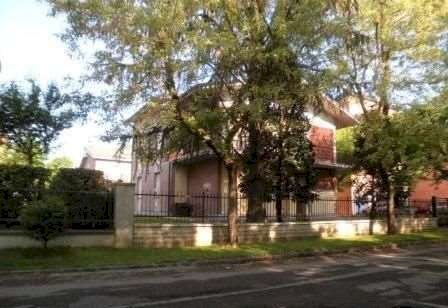 casa indipendente in vendita a Soliera