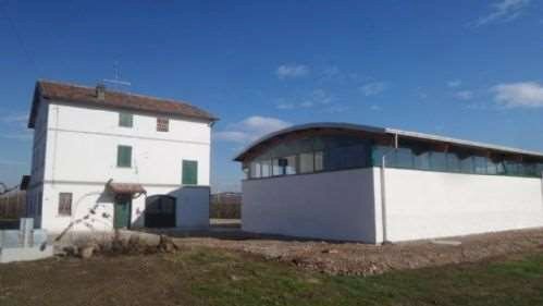 casa indipendente in vendita a Soliera