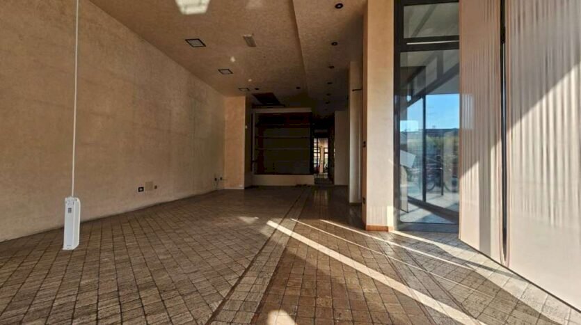 negozio in vendita a Soliera