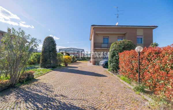 casa indipendente in vendita a Soliera