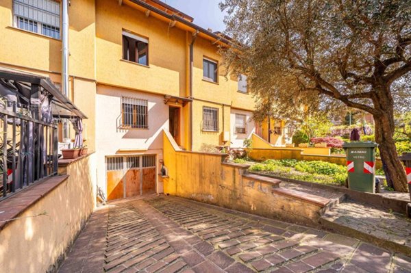 casa indipendente in vendita a Soliera