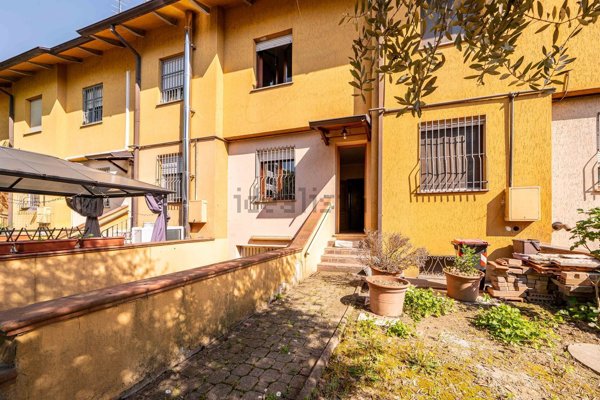 casa indipendente in vendita a Soliera