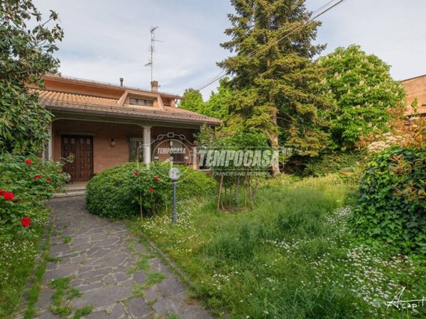 casa indipendente in vendita a Soliera