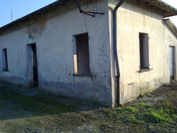 casa indipendente in vendita a Soliera