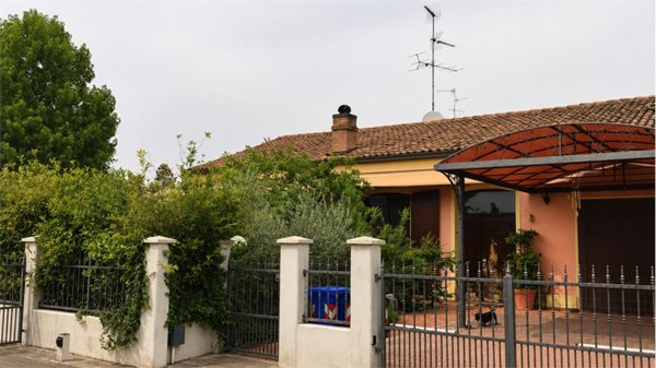 casa indipendente in vendita a Soliera in zona Appalto