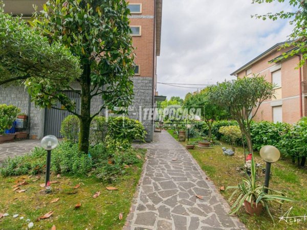 casa indipendente in vendita a Soliera