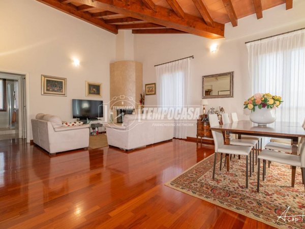 appartamento in vendita a Soliera in zona Limidi