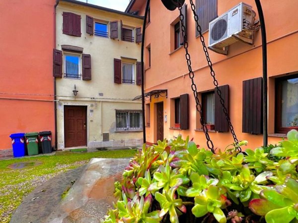 casa indipendente in vendita a Soliera in zona Limidi