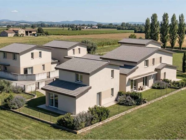casa indipendente in vendita a Soliera in zona Limidi