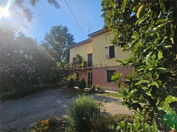 casa indipendente in vendita a Soliera