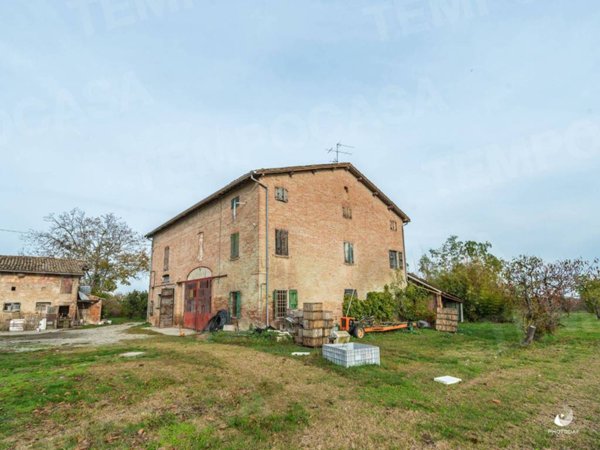 casale in vendita a Spilamberto