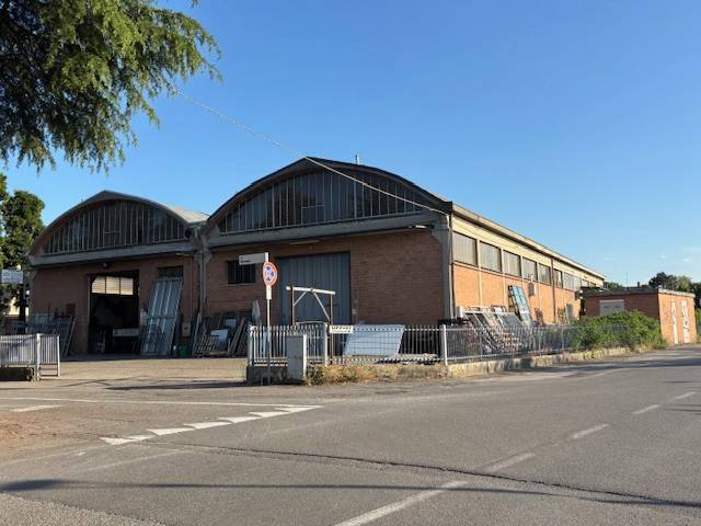 locale commerciale in vendita a Spilamberto
