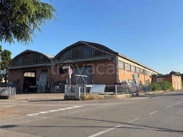 locale commerciale in vendita a Spilamberto