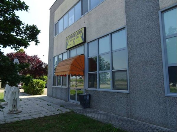 negozio in vendita a Spilamberto in zona San Vito