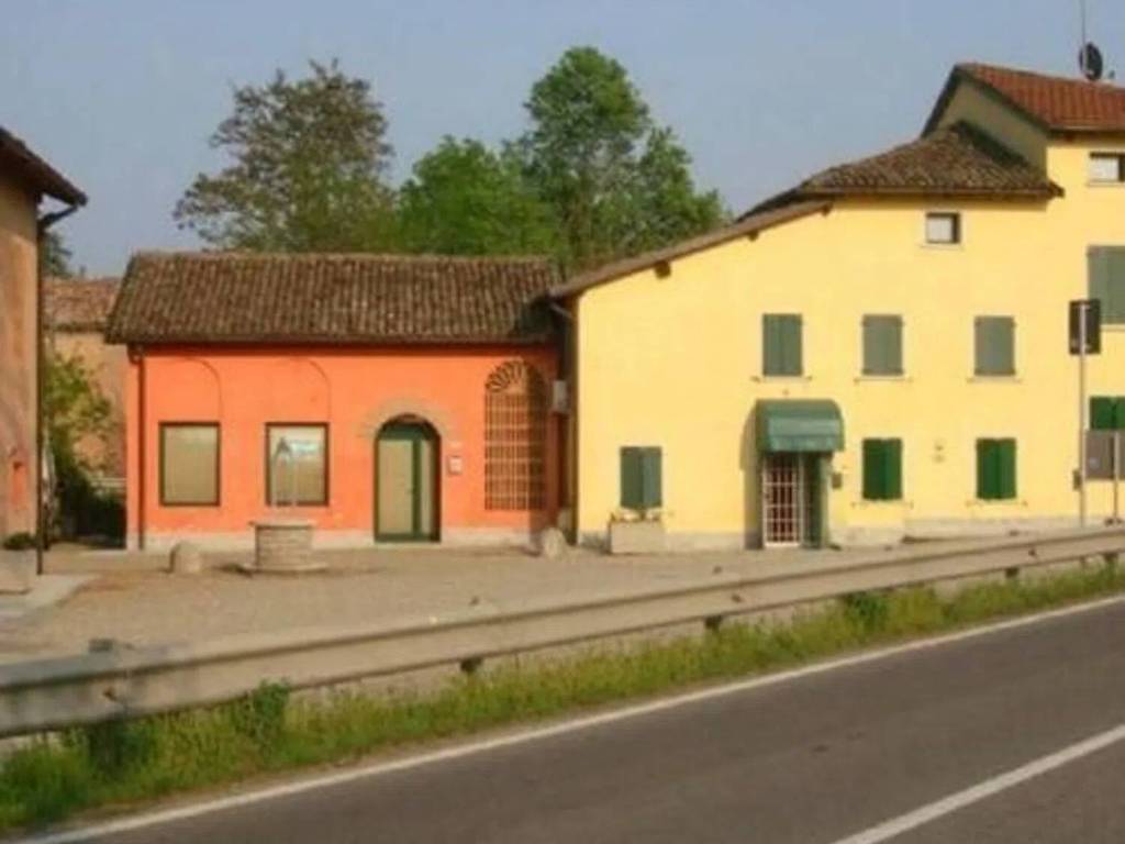 locale commerciale in vendita a Spilamberto