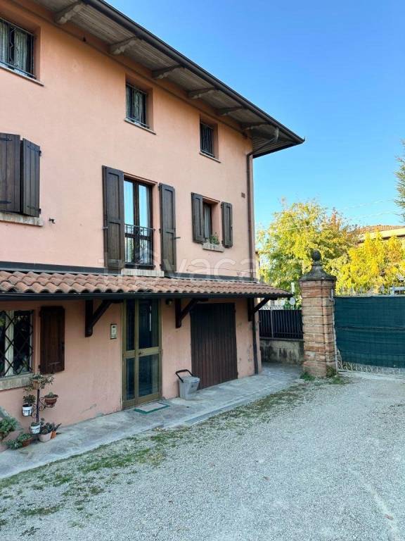 casa indipendente in vendita a Spilamberto in zona San Vito