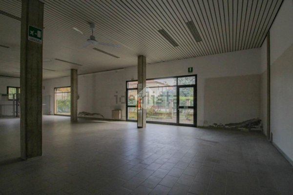 negozio in vendita a Spilamberto