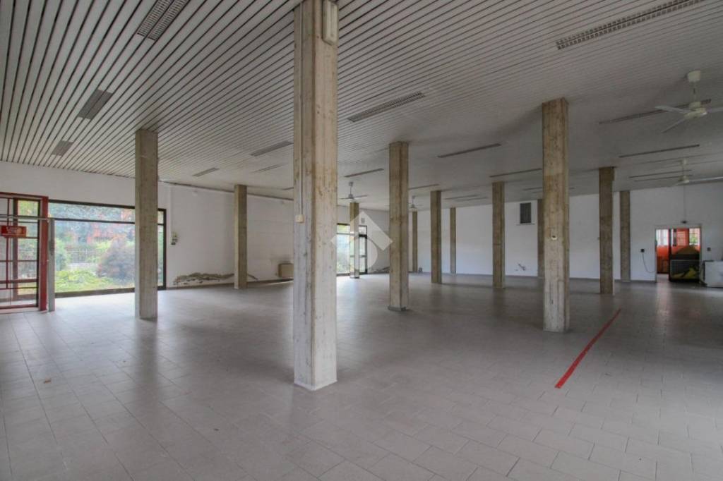 negozio in vendita a Spilamberto