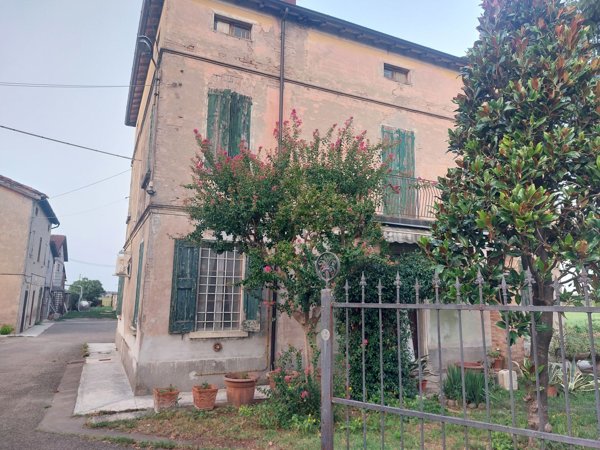 casa indipendente in vendita a Spilamberto