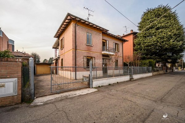 casa indipendente in vendita a Vignola