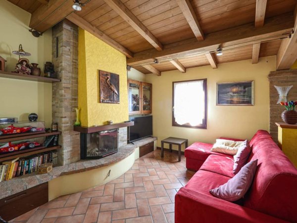 casa indipendente in vendita a Vignola