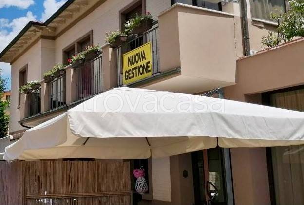 negozio in vendita a Vignola