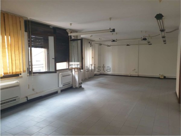 ufficio in vendita a Vignola