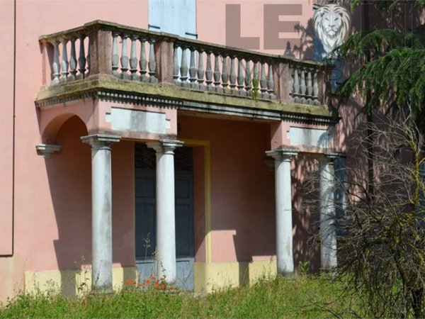 casa indipendente in vendita a Vignola