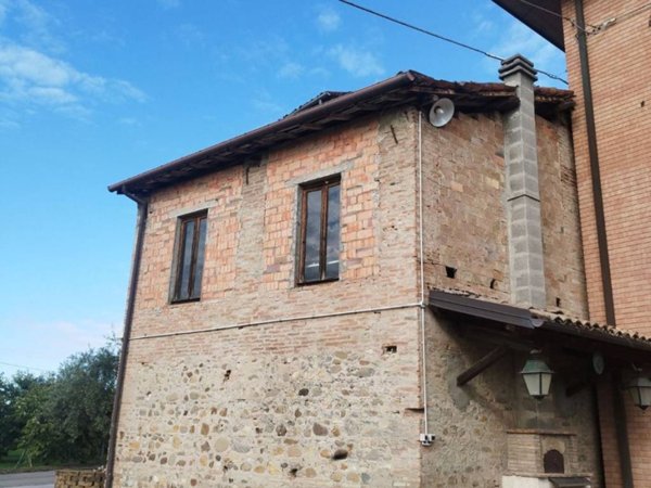 casa indipendente in vendita a Vignola