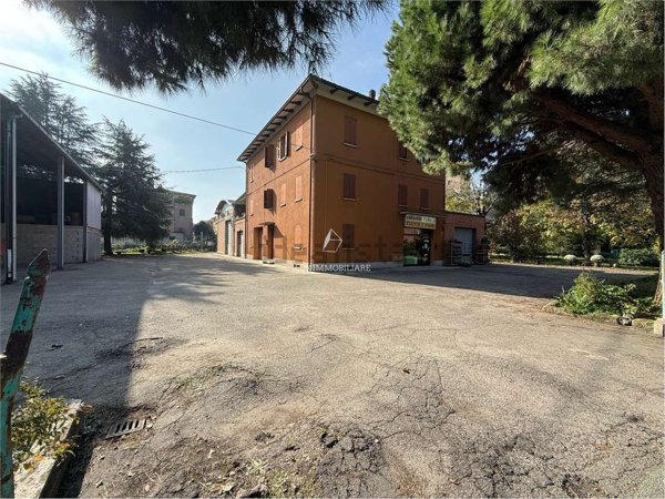 casa indipendente in vendita a Vignola