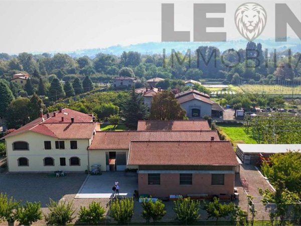 casa indipendente in vendita a Vignola in zona Bettolino