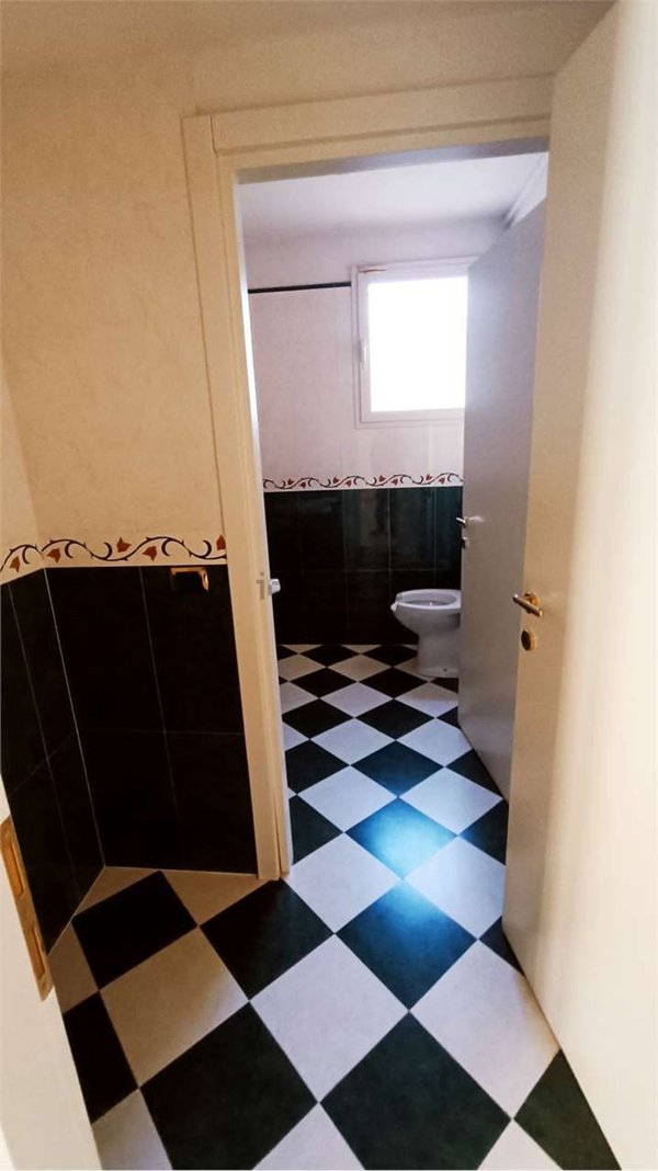 ufficio in vendita a Vignola