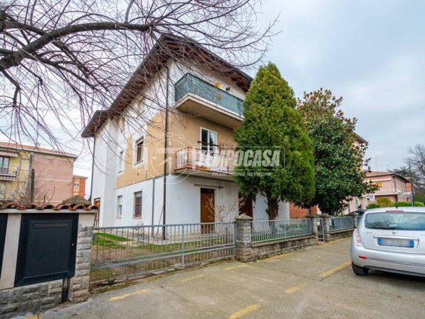 casa indipendente in vendita a Vignola