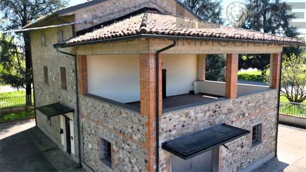 casa indipendente in vendita a Vignola