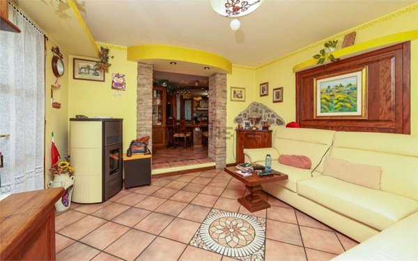 casa indipendente in vendita a Vignola