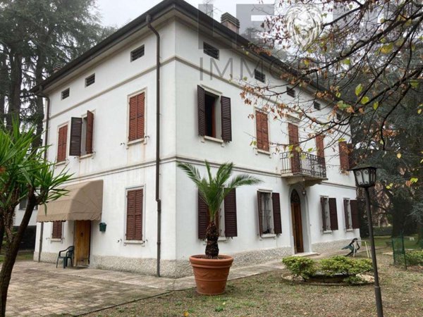 casa indipendente in vendita a Vignola
