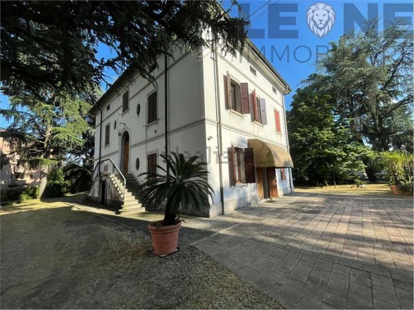 casa indipendente in vendita a Vignola in zona Pratomaggiore