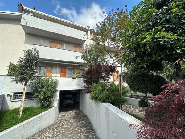 casa indipendente in vendita a Vignola