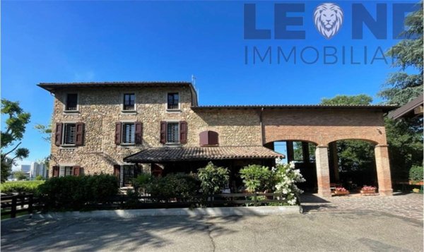 casa indipendente in vendita a Vignola