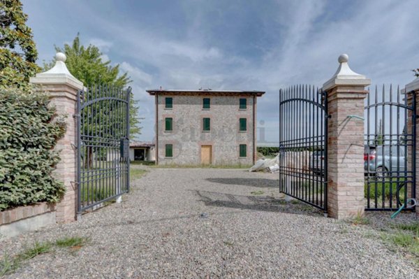 casa indipendente in vendita a Vignola