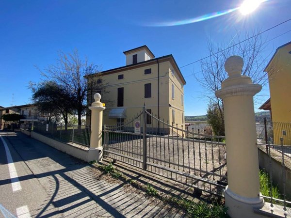 casa indipendente in vendita a Vignola
