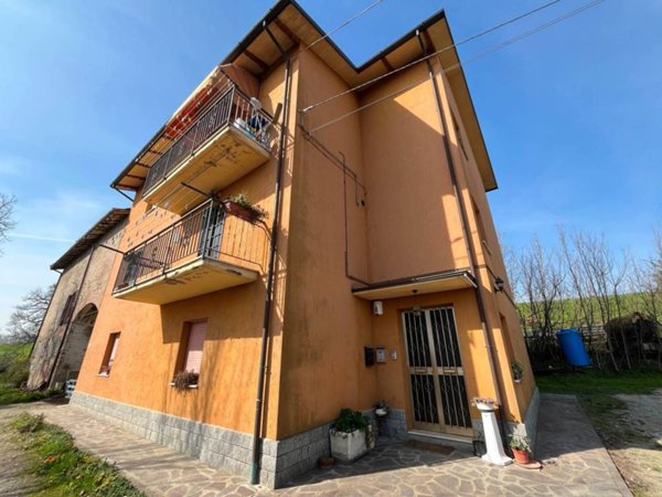 casa indipendente in vendita a Vignola in zona Campiglio