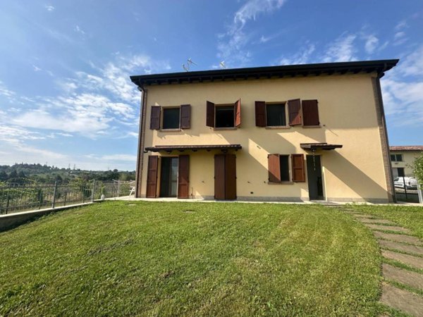 casa indipendente in vendita a Vignola