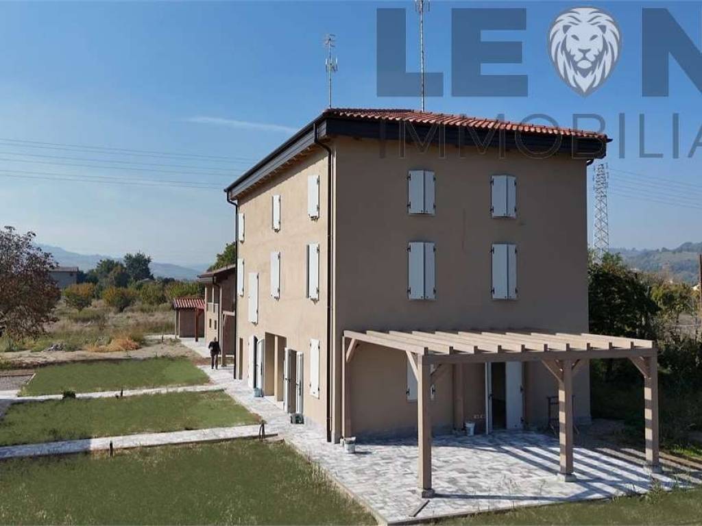 casa indipendente in vendita a Vignola