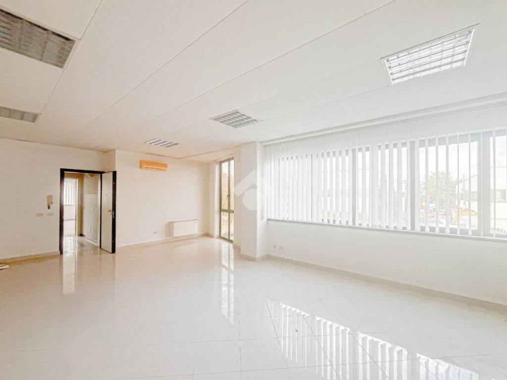 ufficio in vendita a Vignola