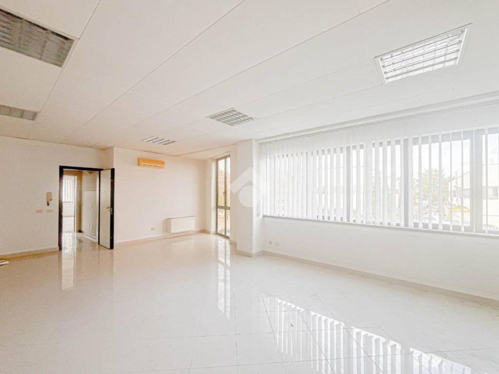 ufficio in vendita a Vignola