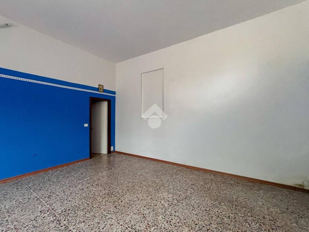 ufficio in vendita a Vignola