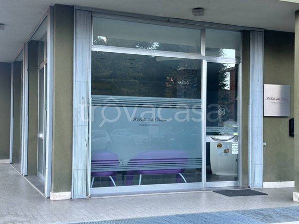 negozio in vendita a Vignola