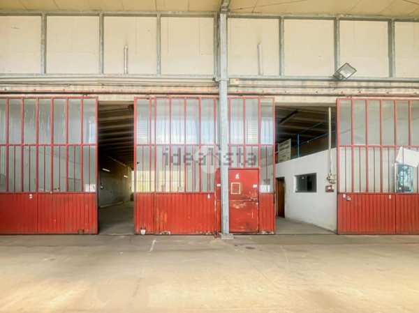 capannone in vendita a Vignola