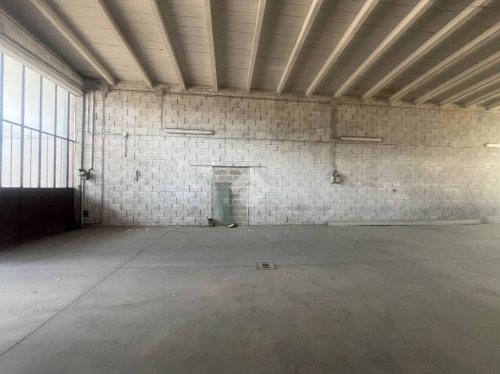 ufficio in vendita a Vignola